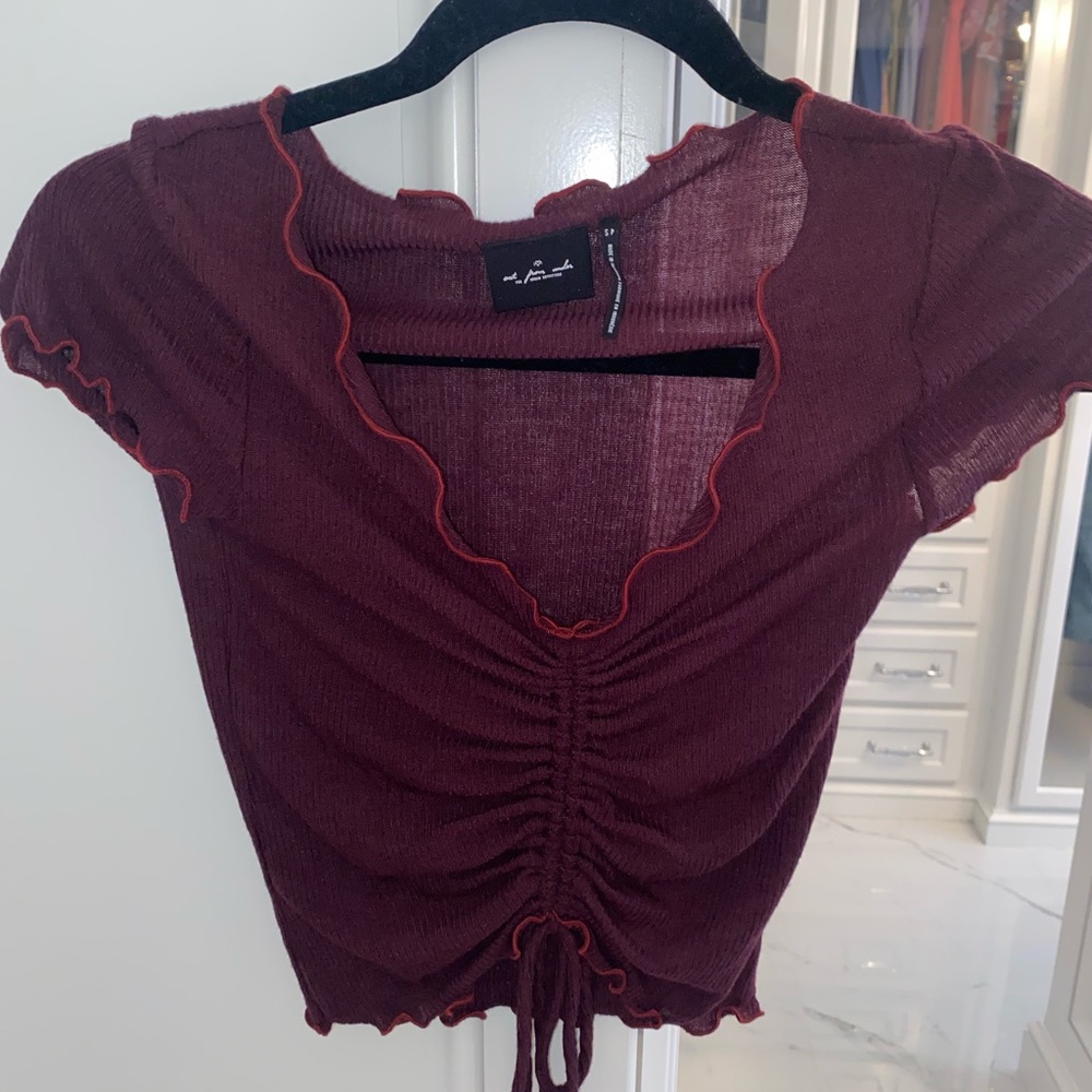 UO marron cropped shirt